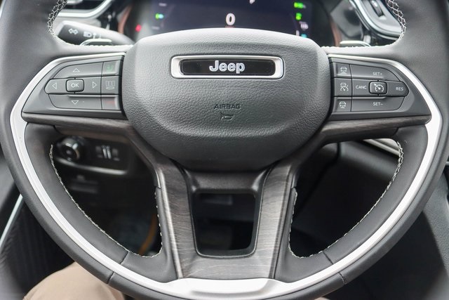 2024 Jeep Cherokee Base 4xe photo 23