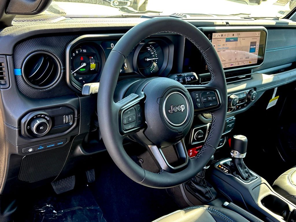 2025 Jeep Wrangler Rubicon 4xe photo 8