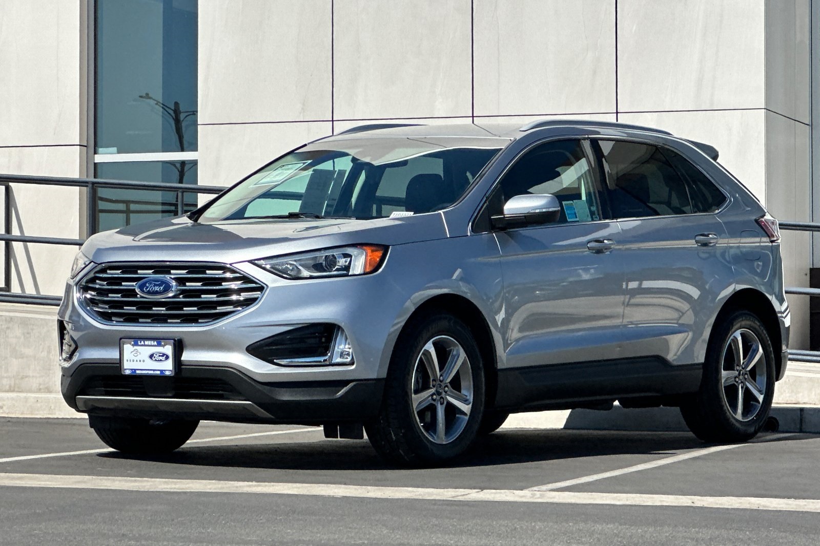 2020 Ford Edge SEL photo 7