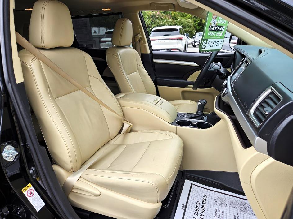 2015 Toyota Highlander XLE photo 14