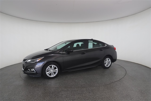 2017 Chevrolet Cruze LT photo 5
