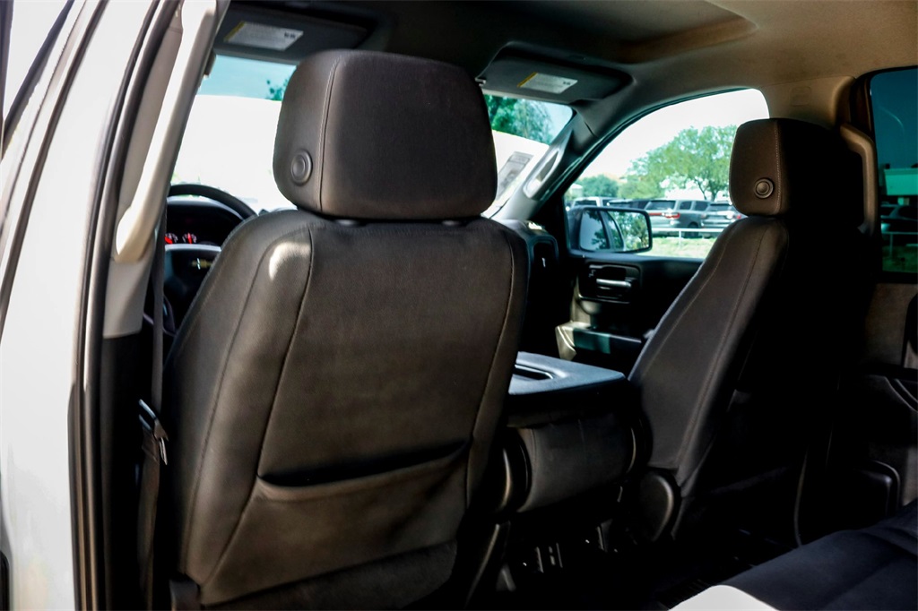 2023 Chevrolet Silverado 1500 Custom photo 25