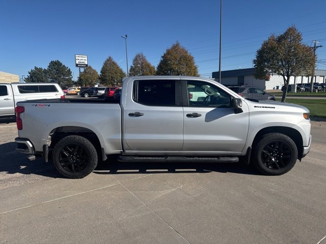 2022 Chevrolet Silverado 1500 Custom photo 4