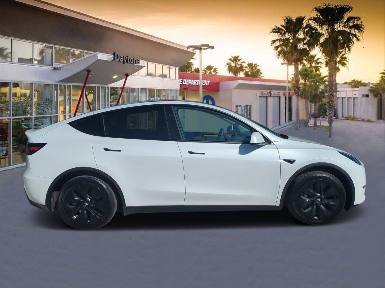 Used 2024 Tesla Model Y Long Range with VIN 7SAYGDED5RF049293 for sale in Kansas City