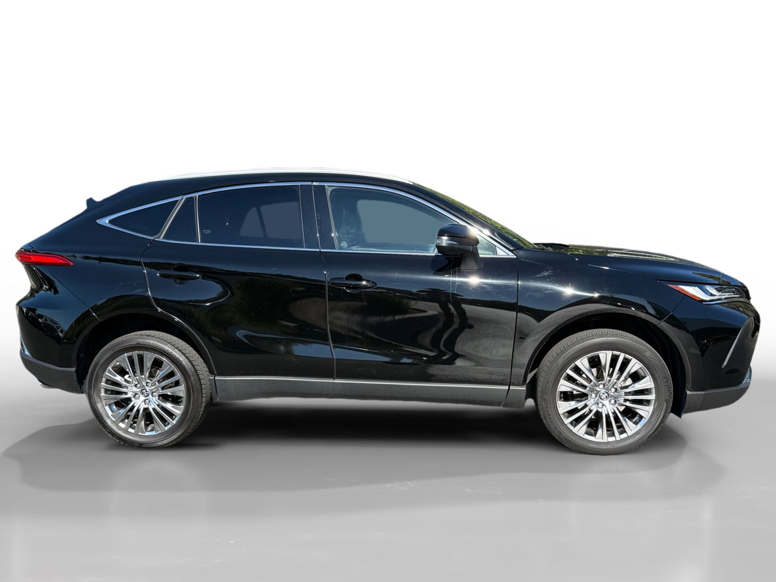 2024 Toyota Venza photo 6