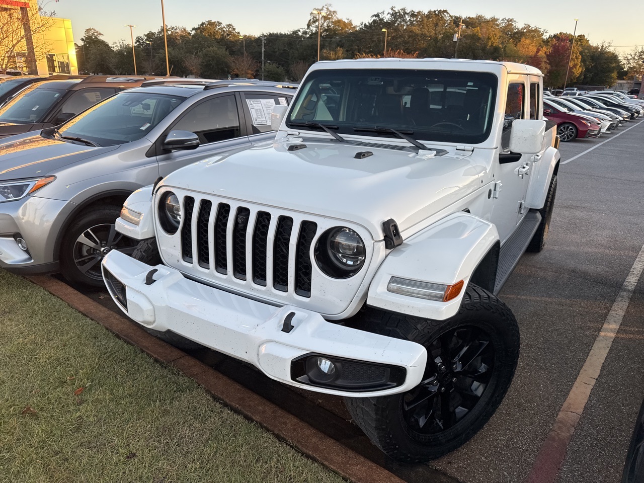 2021 Jeep Gladiator High Altitude's photo