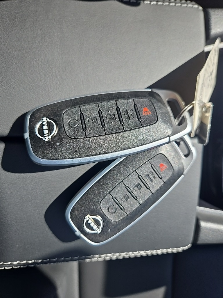 2026 Nissan Rogue SV photo 30