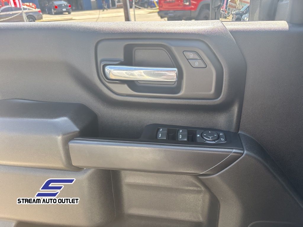 2022 Chevrolet Silverado 2500HD Custom photo 21