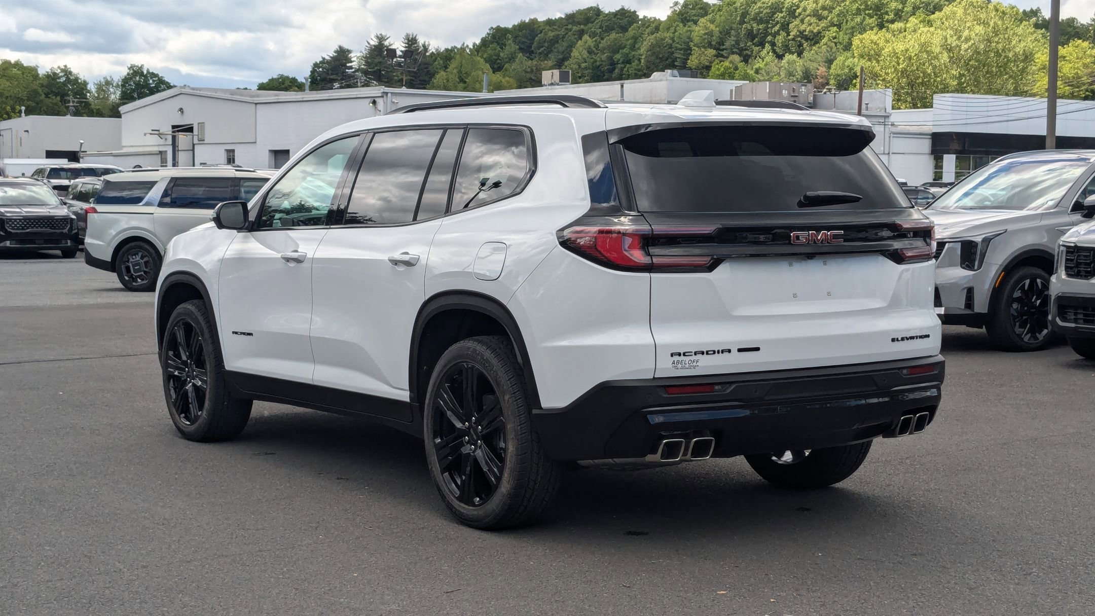 2025 Gmc Acadia Elevation photo 3