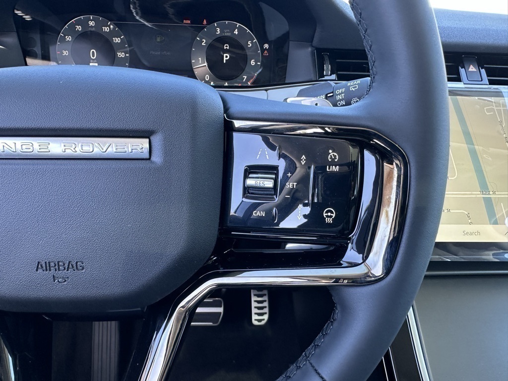 2024 Land Rover Range Rover Evoque Dynamic SE photo 13
