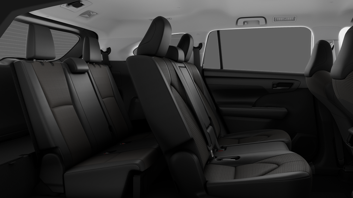2025 Toyota Highlander LE photo 7
