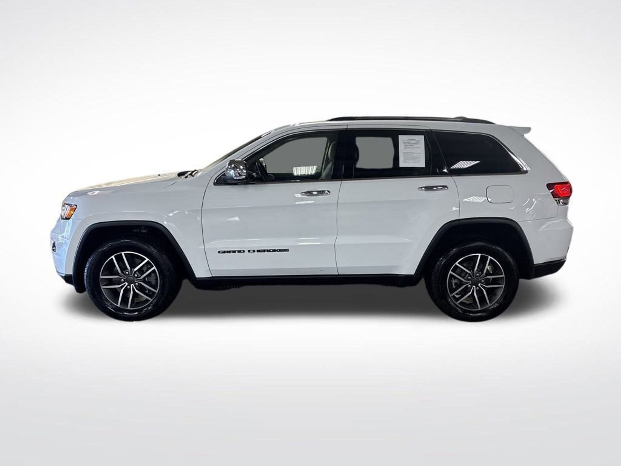 2021 Jeep Grand Cherokee Limited photo 2