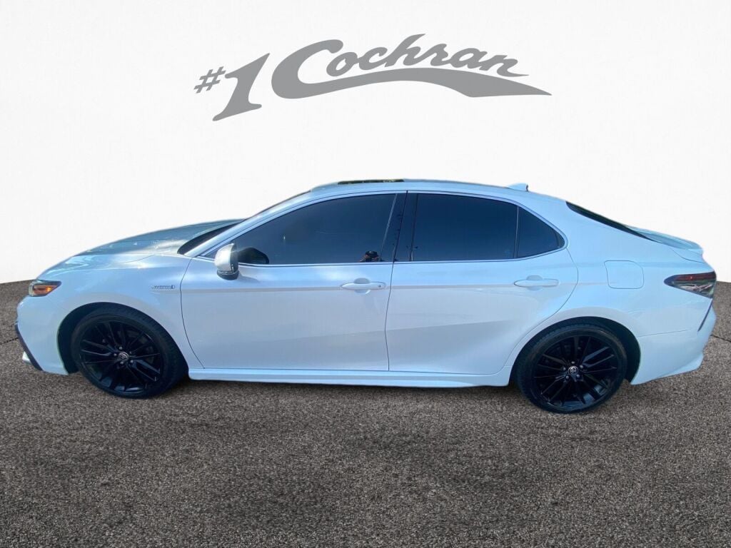 2021 Toyota Camry Hybrid XSE photo 4