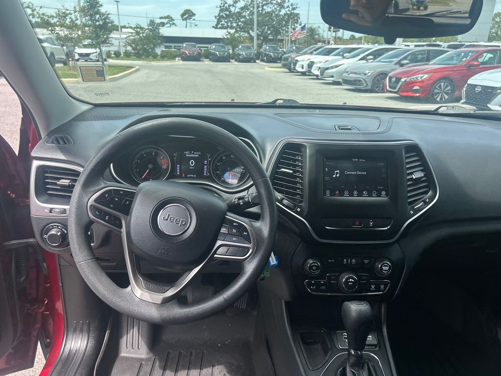 2021 Jeep Cherokee Latitude photo 25