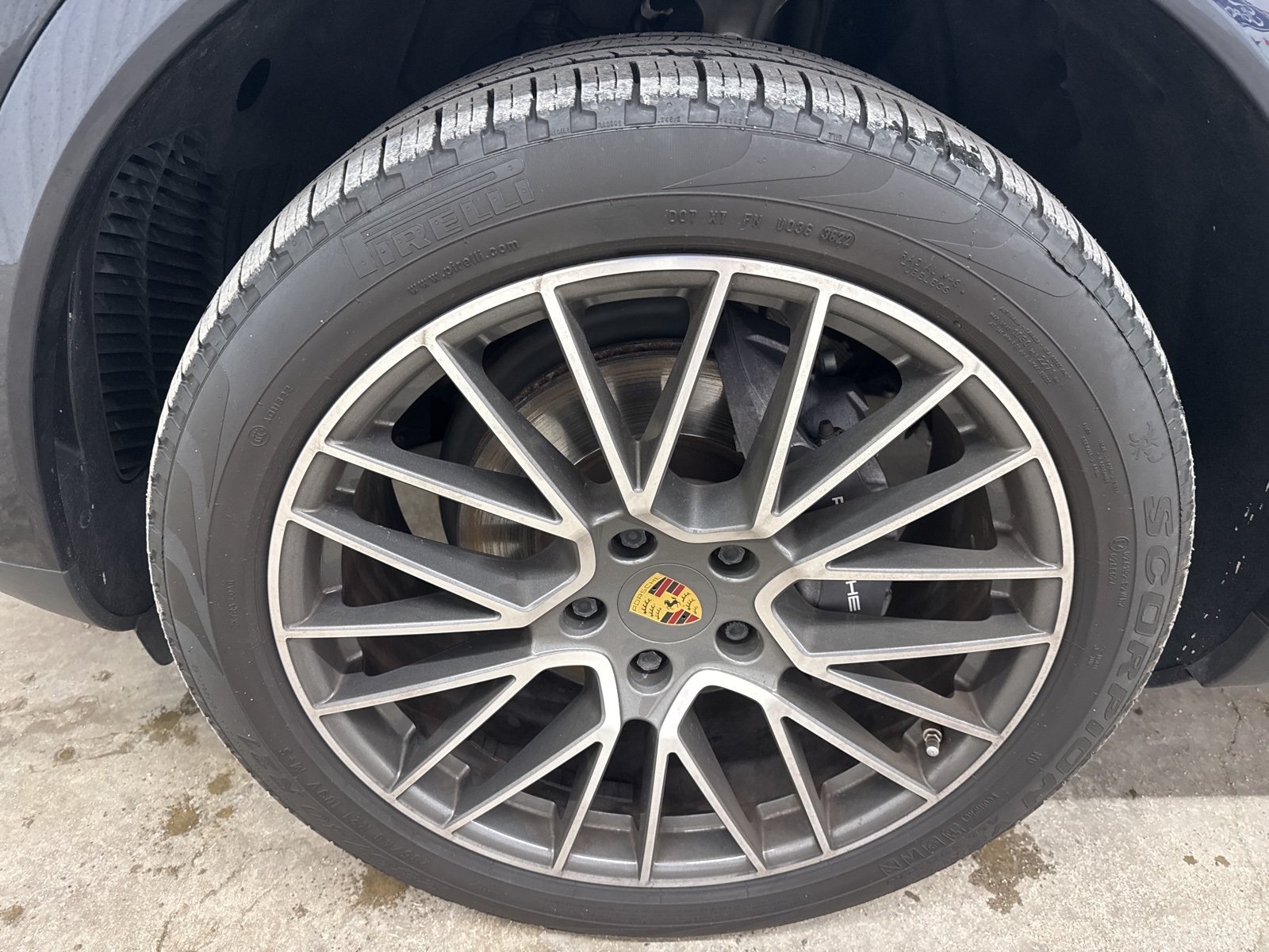 2020 Porsche Cayenne Base photo 7