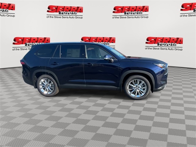 2025 Toyota Grand Highlander Platinum AWD photo 3
