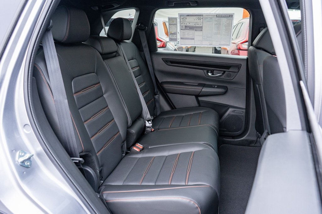 2026 Honda CR-V Hybrid Sport-L photo 13