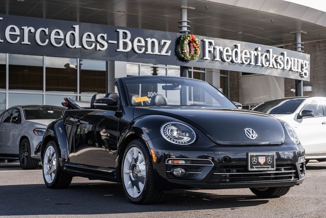 2019 Volkswagen Beetle SE's photo