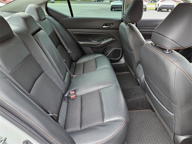 2022 Nissan Altima 2.5 SR photo 13