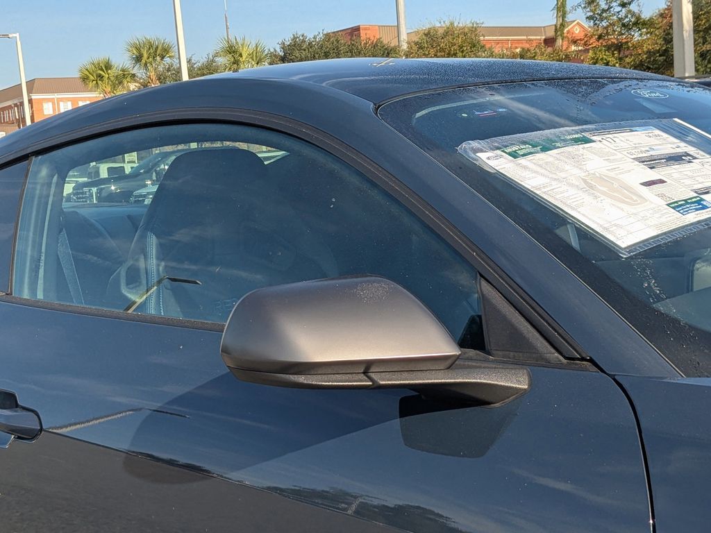 2025 Ford Mustang Dark Horse photo 12