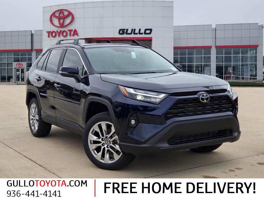 2025 Toyota RAV4 XLE Premium's photo