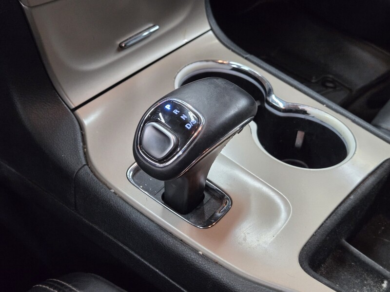 2014 Jeep Grand Cherokee Limited photo 17
