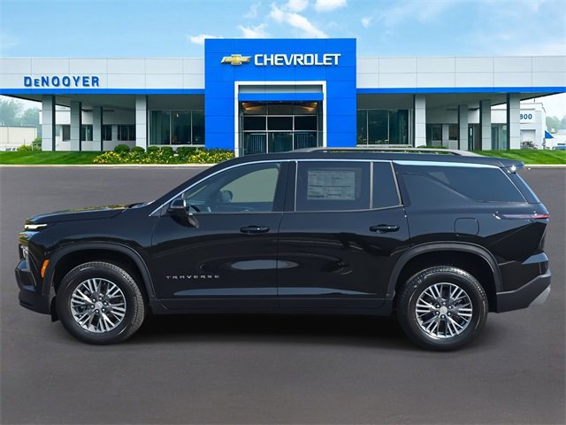 2026 Chevrolet Traverse photo 8