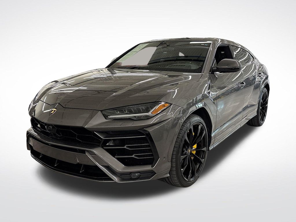 2022 Lamborghini Urus Base