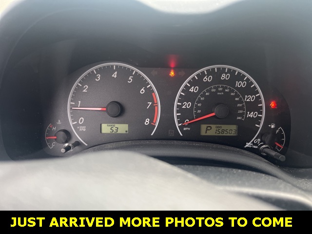 2011 Toyota Corolla LE photo 3