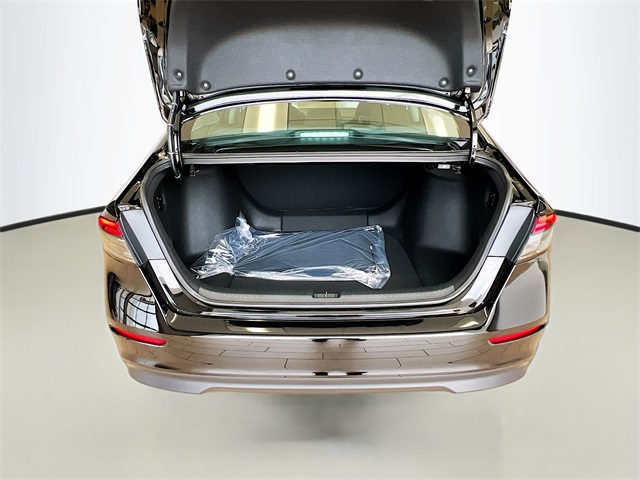 2025 Honda Accord LX photo 23