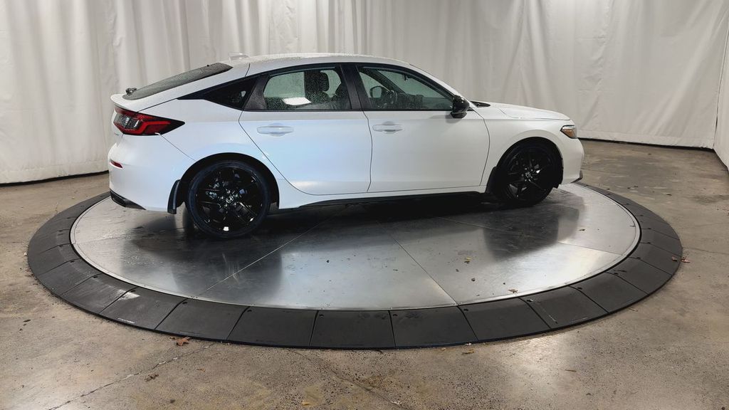 2025 Honda Civic Sport photo 2