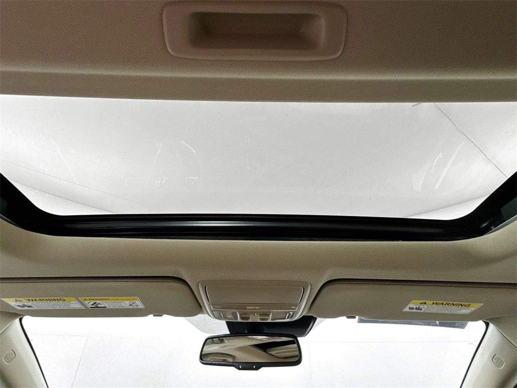 2020 Honda CR-V Touring photo 16