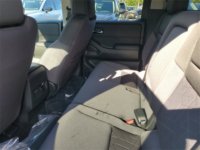 2025 Nissan Frontier Crew Cab SV photo 22