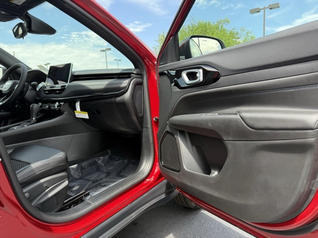 2025 Jeep Compass Latitude photo 7