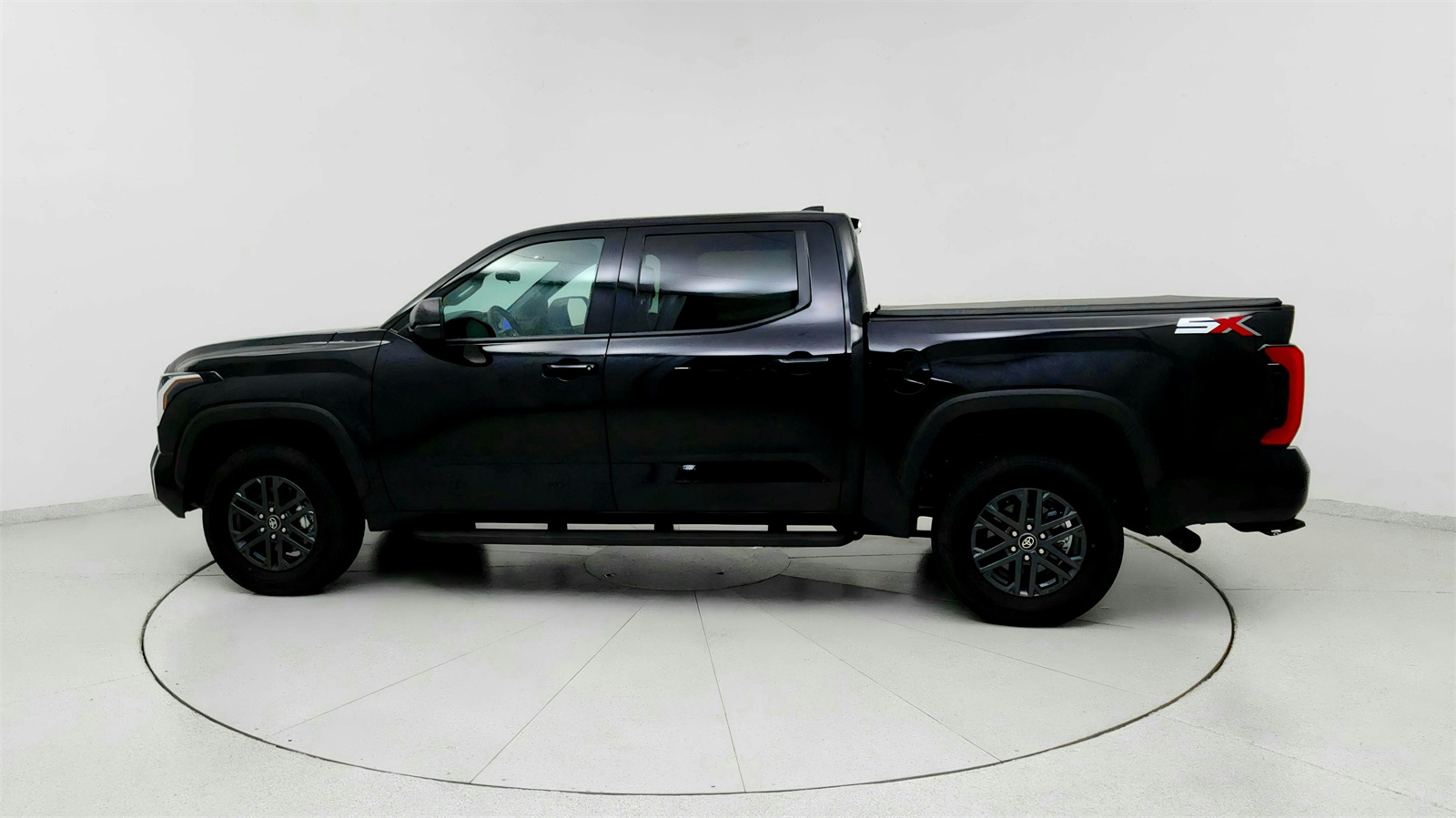 2025 Toyota Tundra SR5 photo 4