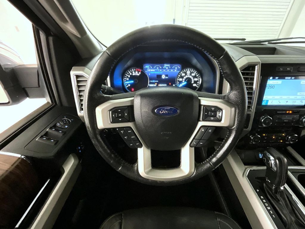 2016 Ford F-150 Lariat photo 10