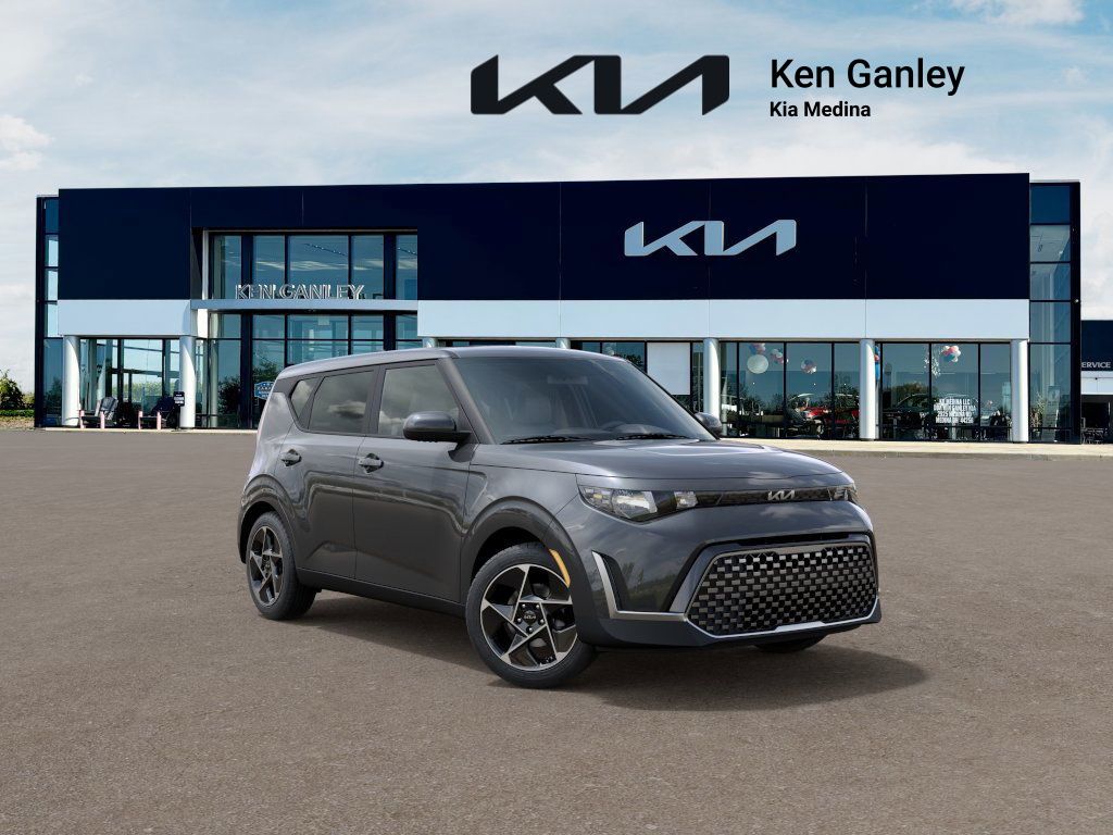 2025 Kia Soul EX photo 4