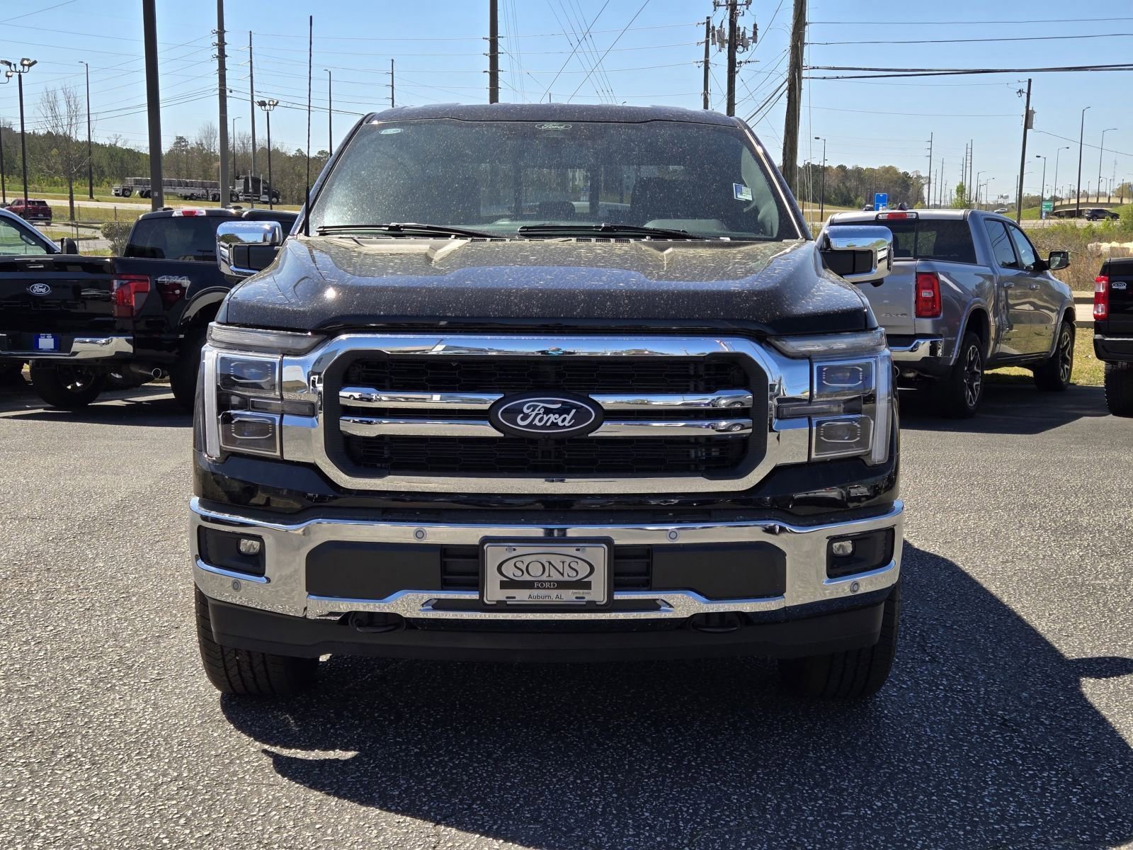2025 Ford F-150 Lariat photo 3