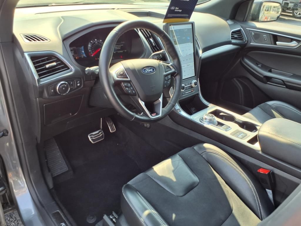 2022 Ford Edge ST photo 6