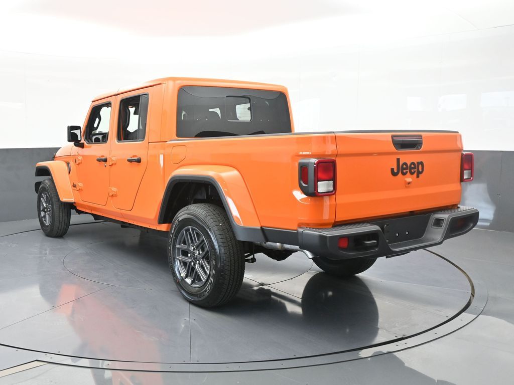 2025 Jeep Gladiator Sport S photo 4