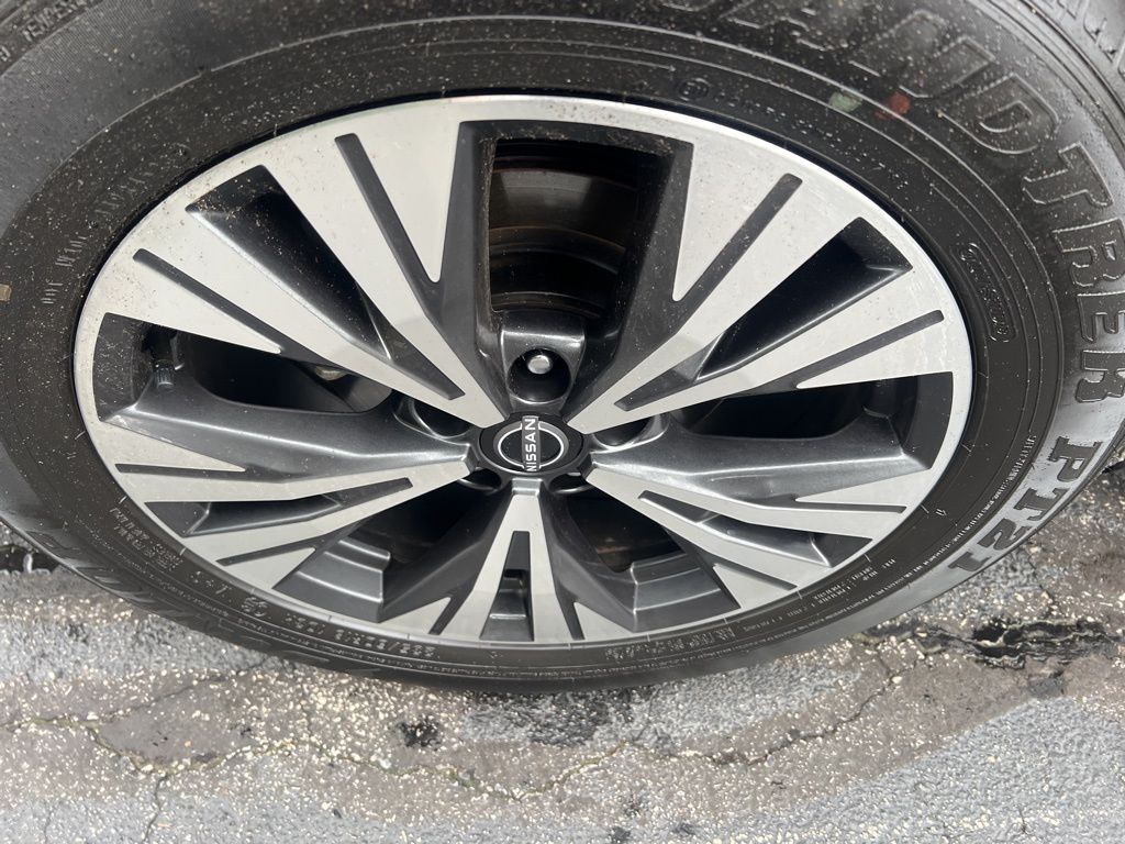 2023 Nissan Rogue SV photo 37