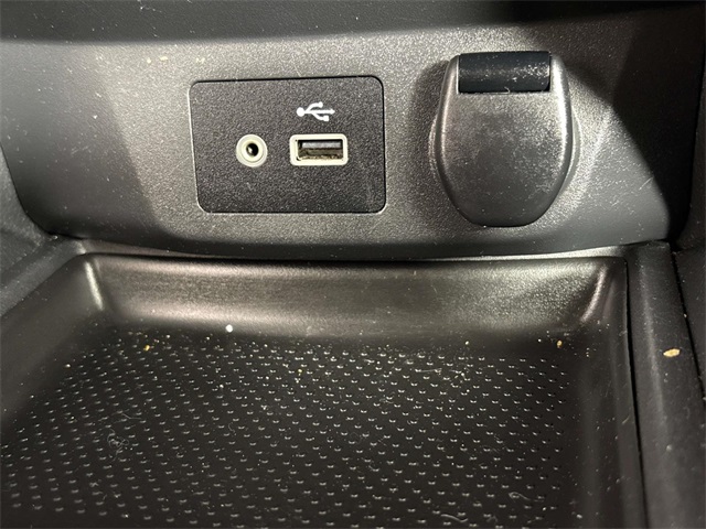 2019 Nissan Rogue SV photo 21
