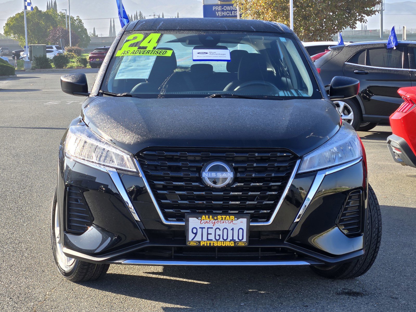 2024 Nissan Kicks S photo 2