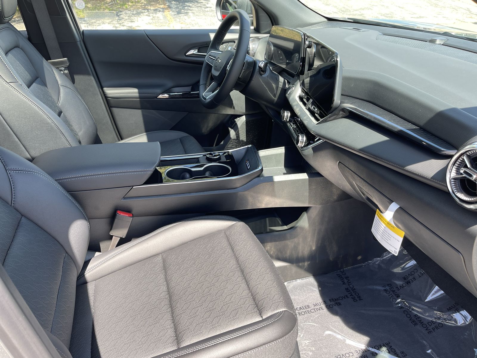 2026 Chevrolet Equinox LT photo 8