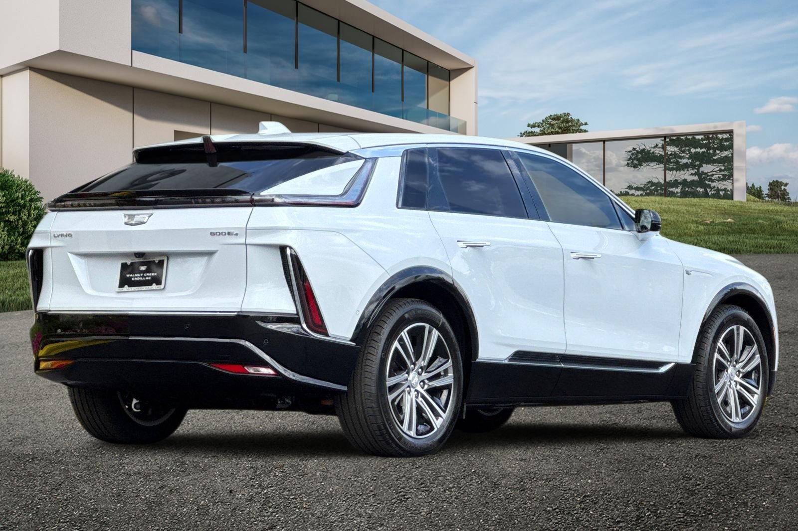 2026 Cadillac Lyriq Luxury photo 3