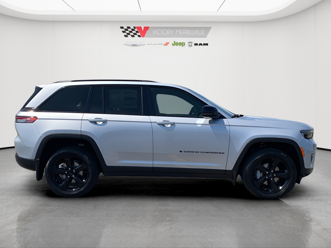 2025 Jeep Grand Cherokee Limited photo 5