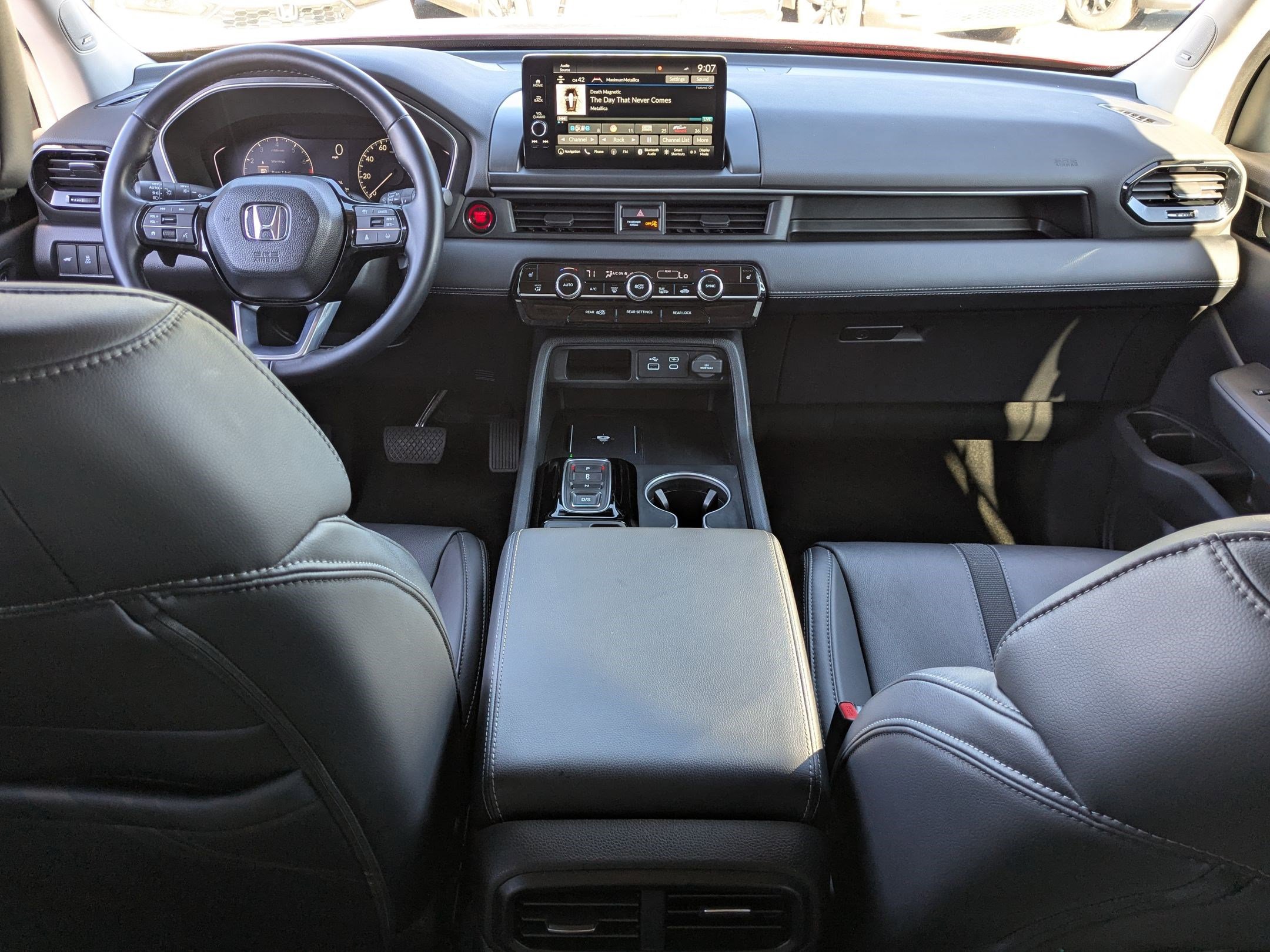 2023 Honda Pilot Touring photo 28