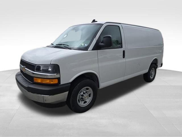 2025 Chevrolet Express Cargo Work Van's photo