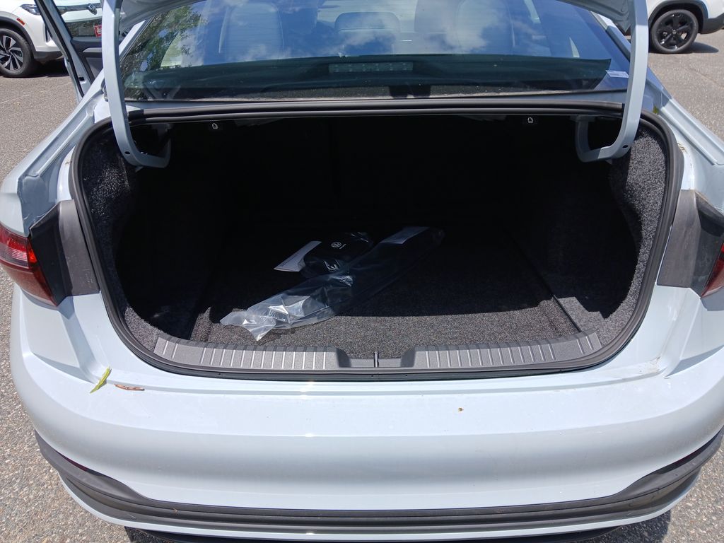 2025 Volkswagen Jetta 1.5T SE photo 22