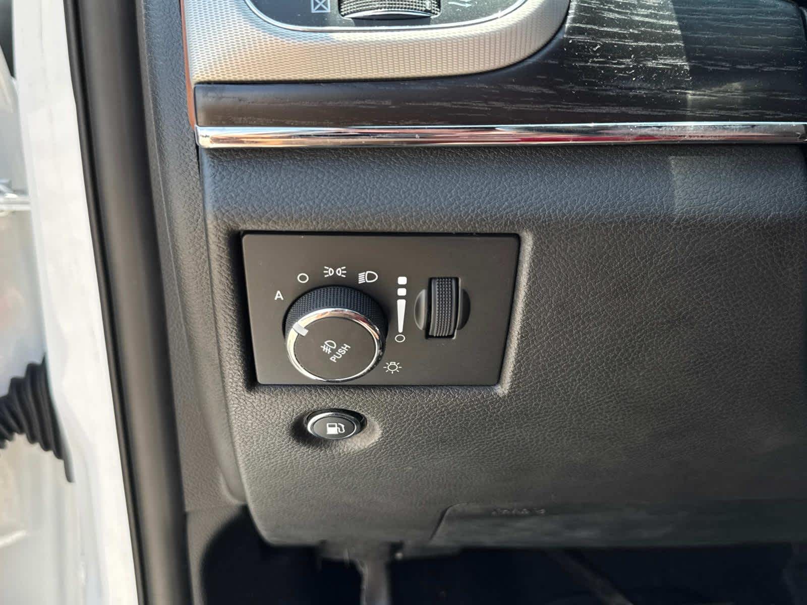 2021 Jeep Grand Cherokee Summit photo 40